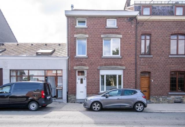 AUBEL - Charmante maison avec superbe jardin proche du centre !  275.000 €