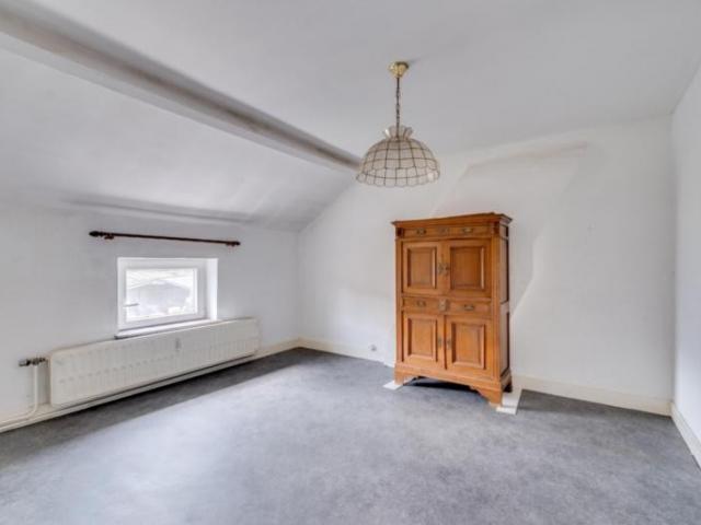 AUBEL - Charmante maison avec superbe jardin proche du centre !  275.000 €