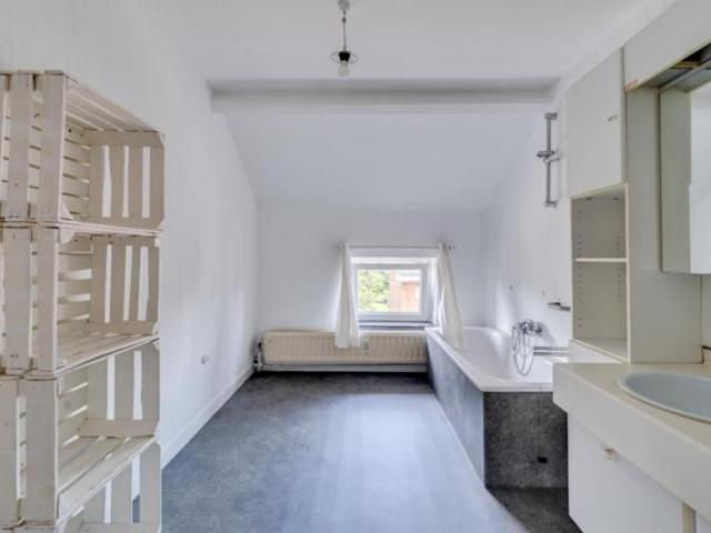 AUBEL - Charmante maison avec superbe jardin proche du centre !  275.000 €