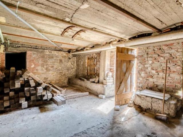 AUBEL - Charmante maison avec superbe jardin proche du centre !  275.000 €