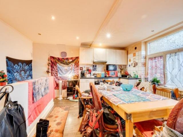 VENDU ! Spa (centre) - Appartement - rue du Waux-Hall, 12 - 104.500 €