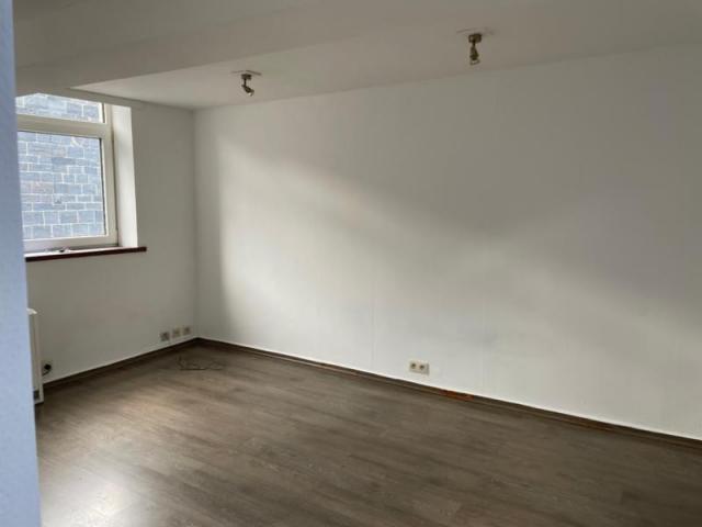 VERVIERS - IMMEUBLE 3 APPARTEMENTS - 200.000 €