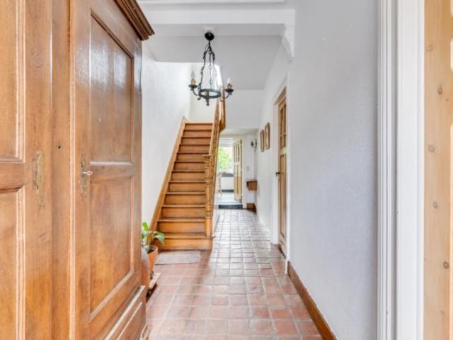 AUBEL - Charmante maison avec superbe jardin proche du centre !  275.000 €