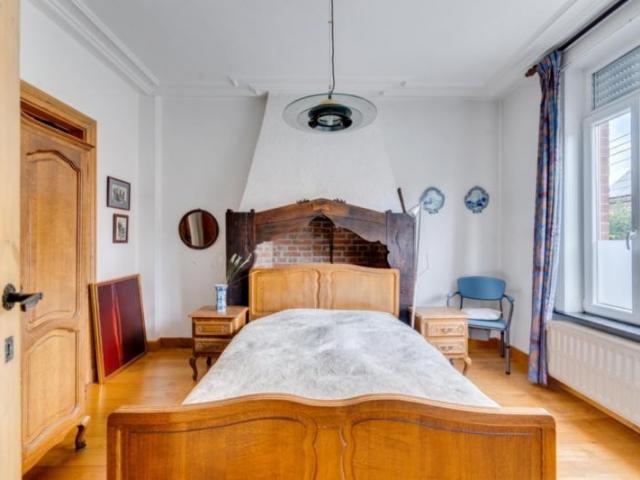AUBEL - Charmante maison avec superbe jardin proche du centre !  275.000 €