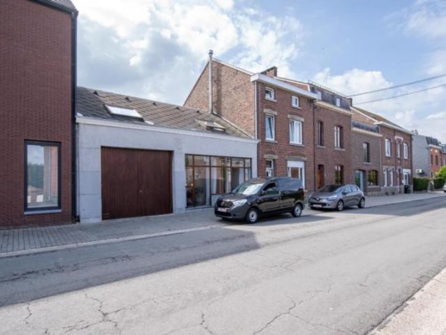 AUBEL : Petite maison + garage rue de Messitert - 145.000 €